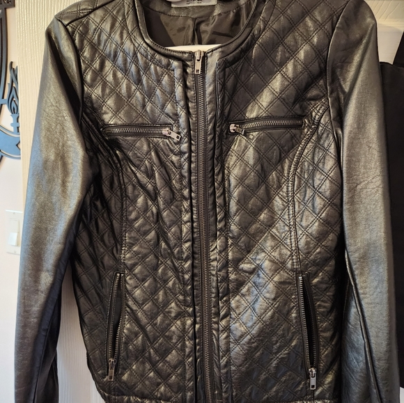 Black pleather jacket - Picture 2 of 2